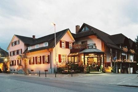 Hotel-Restaurant Adler Лар Екстер'єр фото