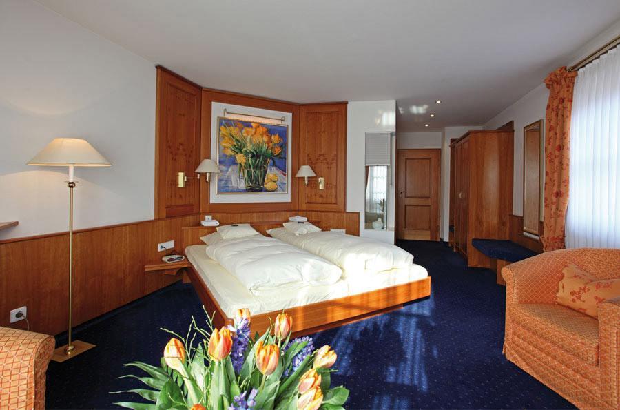 Hotel-Restaurant Adler Лар Екстер'єр фото